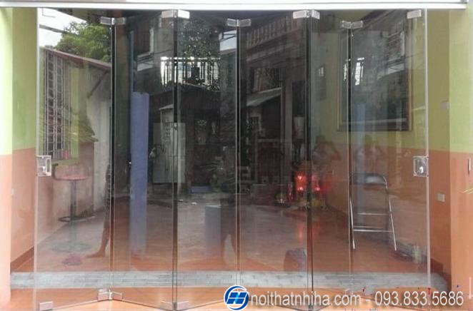 Cửa lùa kính cường lực ray treo