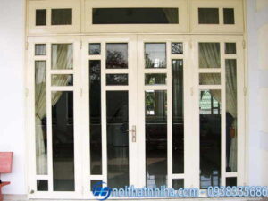 Cửa nhôm 4 cánh chia ô hệ 1000