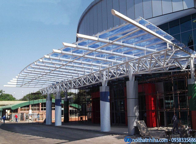 Mái canopy bằng tấm nhựa polycarbonate