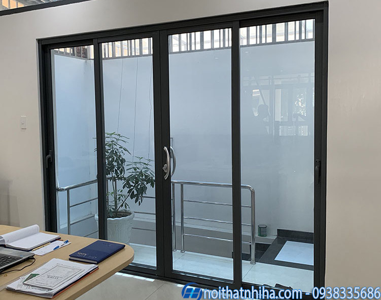 Cửa đi mở trượt 4 cánh nhôm Xingfa 3 Cửa đi mở trượt 4 cánh nhôm xingfa