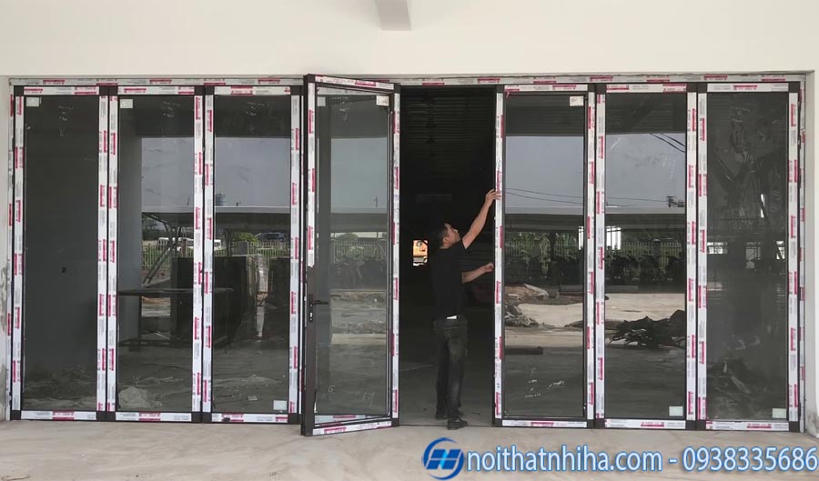 Cửa đi xếp trượt 8 cánh nhôm Xingfa 5 Cửa đi xếp trượt 8 cánh nhôm Xingfa nhập khẩu chính hãng tem đỏ