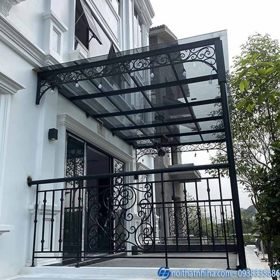 Vệ sinh bảo dưỡng mái kính định kỹ, giúp tăng tuổi thọ mái kính
